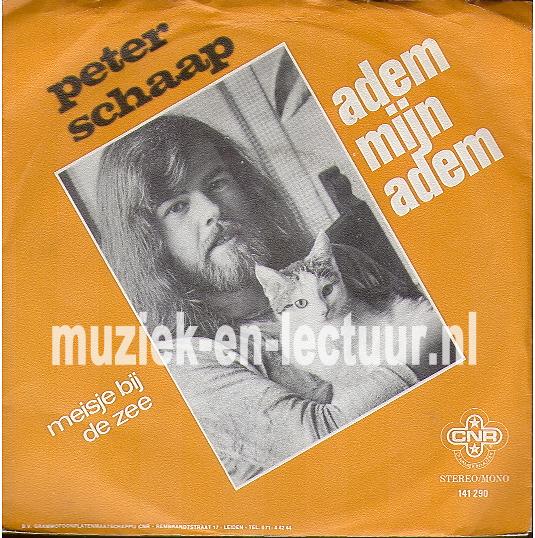 Adem mijn aden - Meisje bij de zee Adem mijn aden - Meisje bij de zee